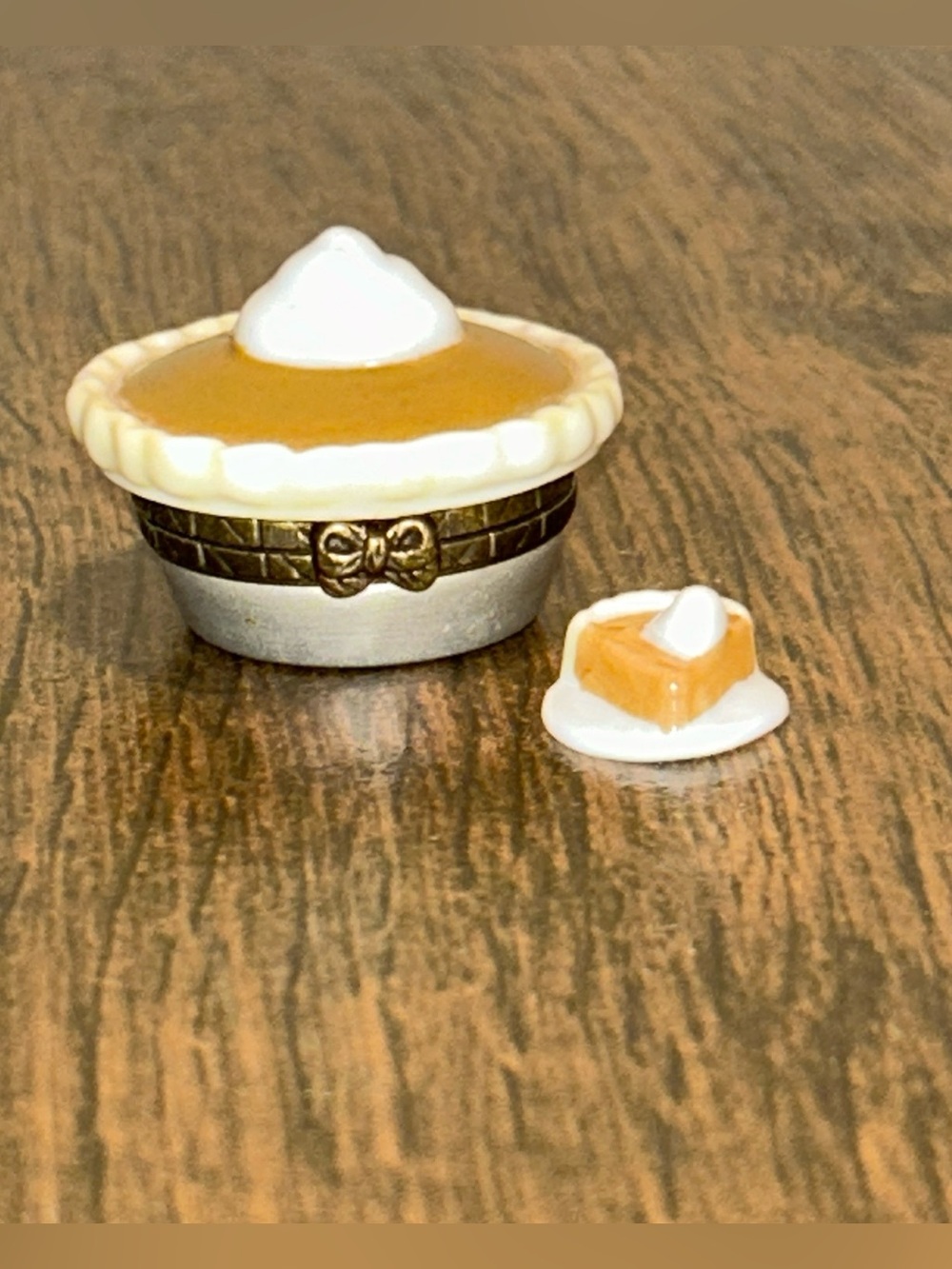 PHB Porcelain Hinged Trinket Box Pumpkin Pie Thanksgiving Fall No Box